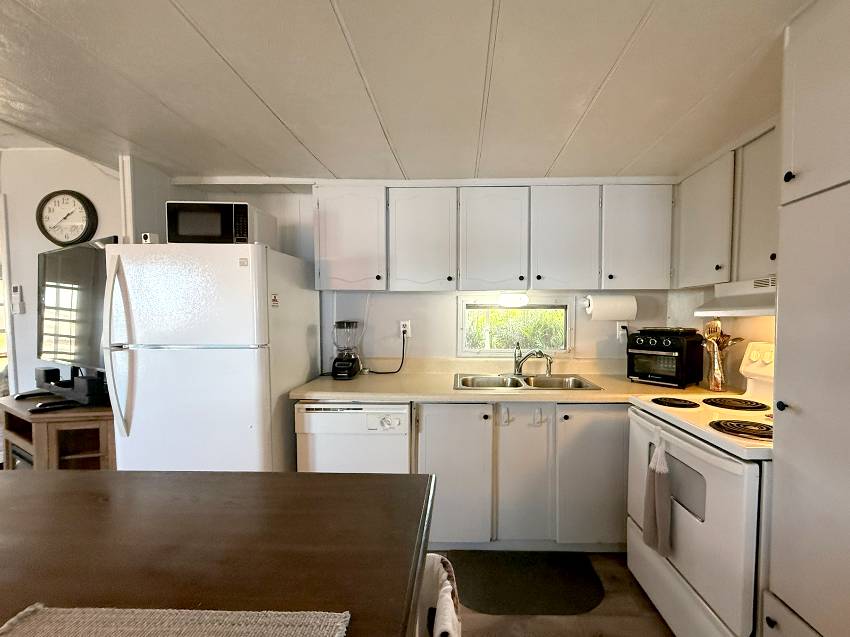 35 Kingsport Ave a Ellenton, FL Mobile or Manufactured Home for Sale